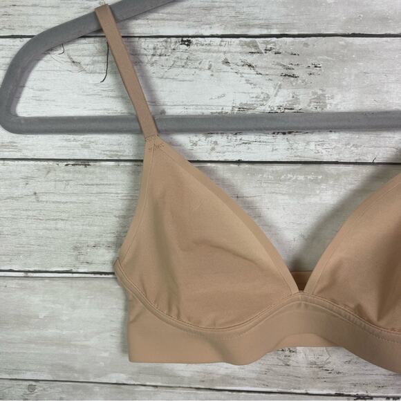 Aerie Tan Mesh Bra Size Xtra Small - Picture 2 of 4